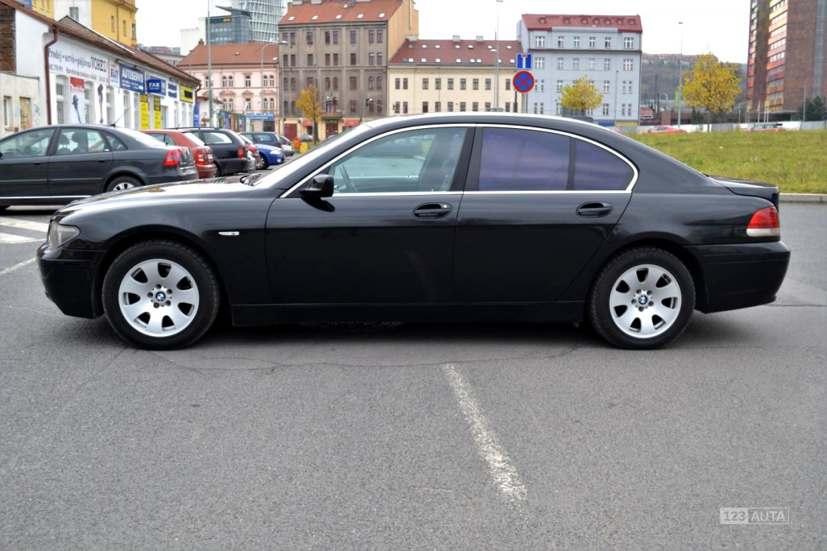 BMW Řada 7, 2004 - pohled č. 3