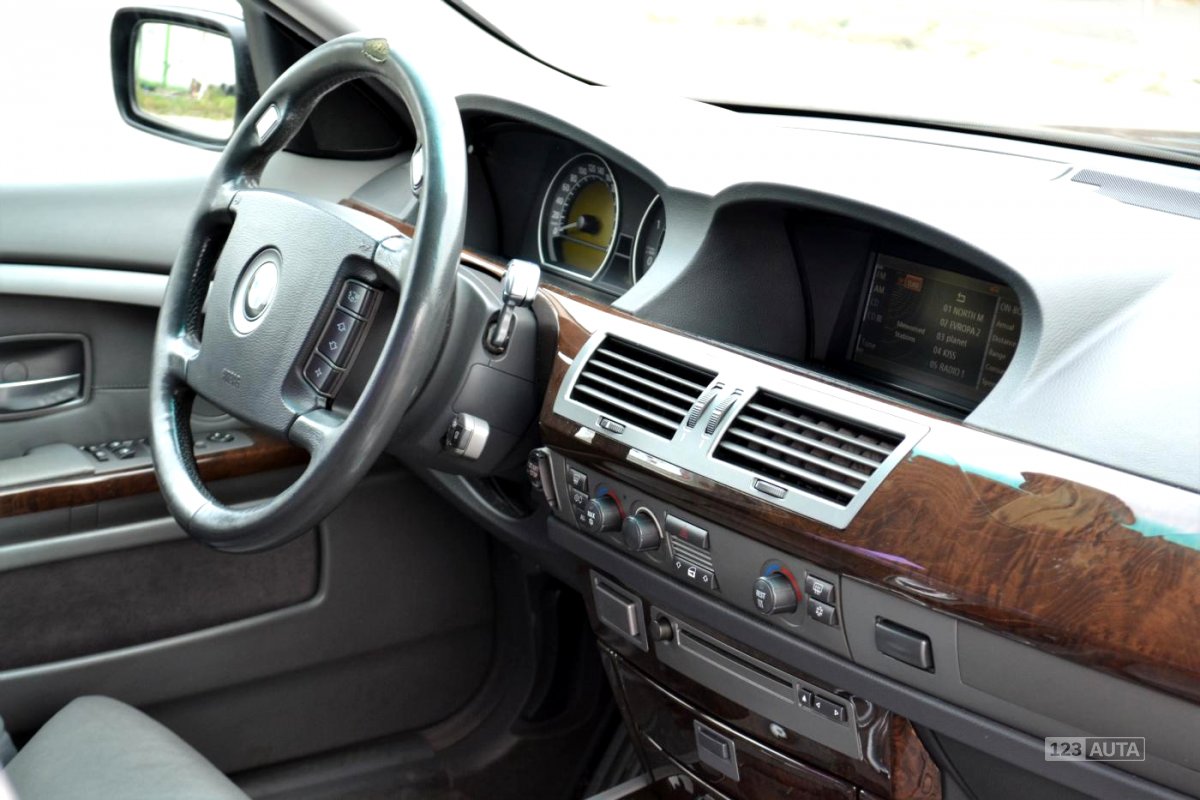 BMW Řada 7, 2004 - pohled č. 9