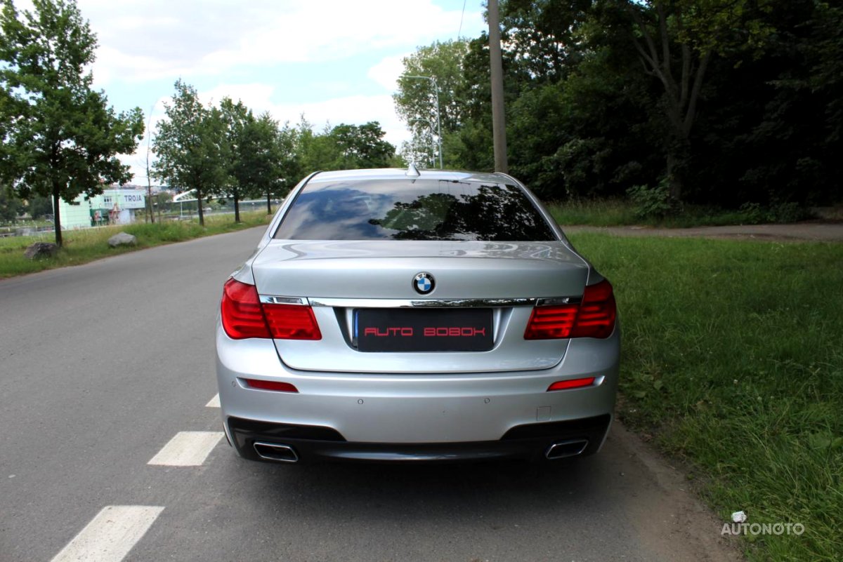 BMW Řada 7, 2012 - pohled č. 5