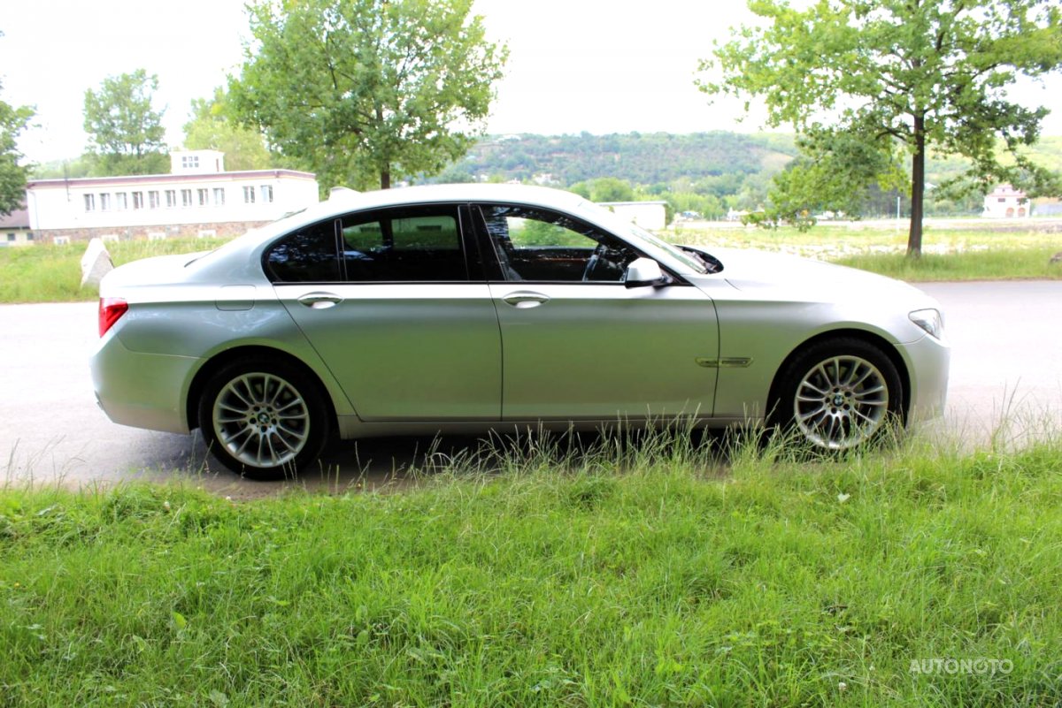 BMW Řada 7, 2012 - pohled č. 7