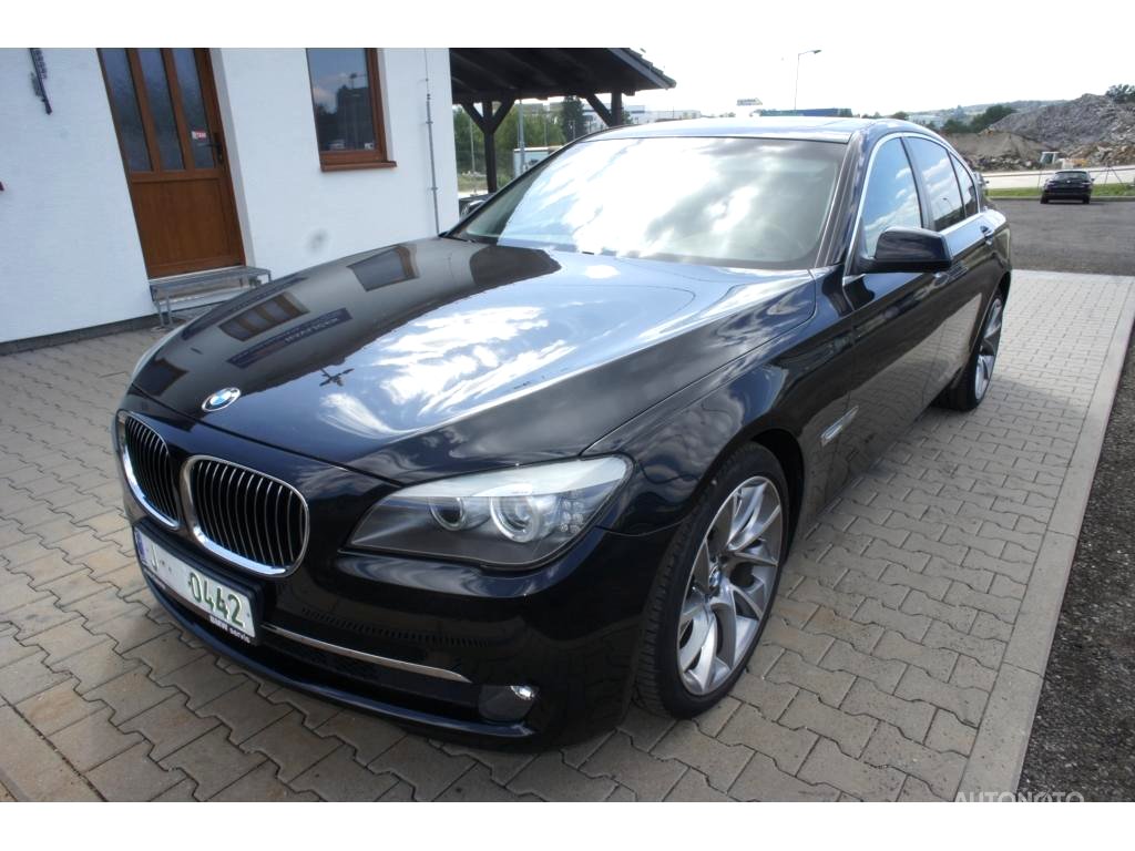 BMW Řada 7, 2011 - celkový pohled