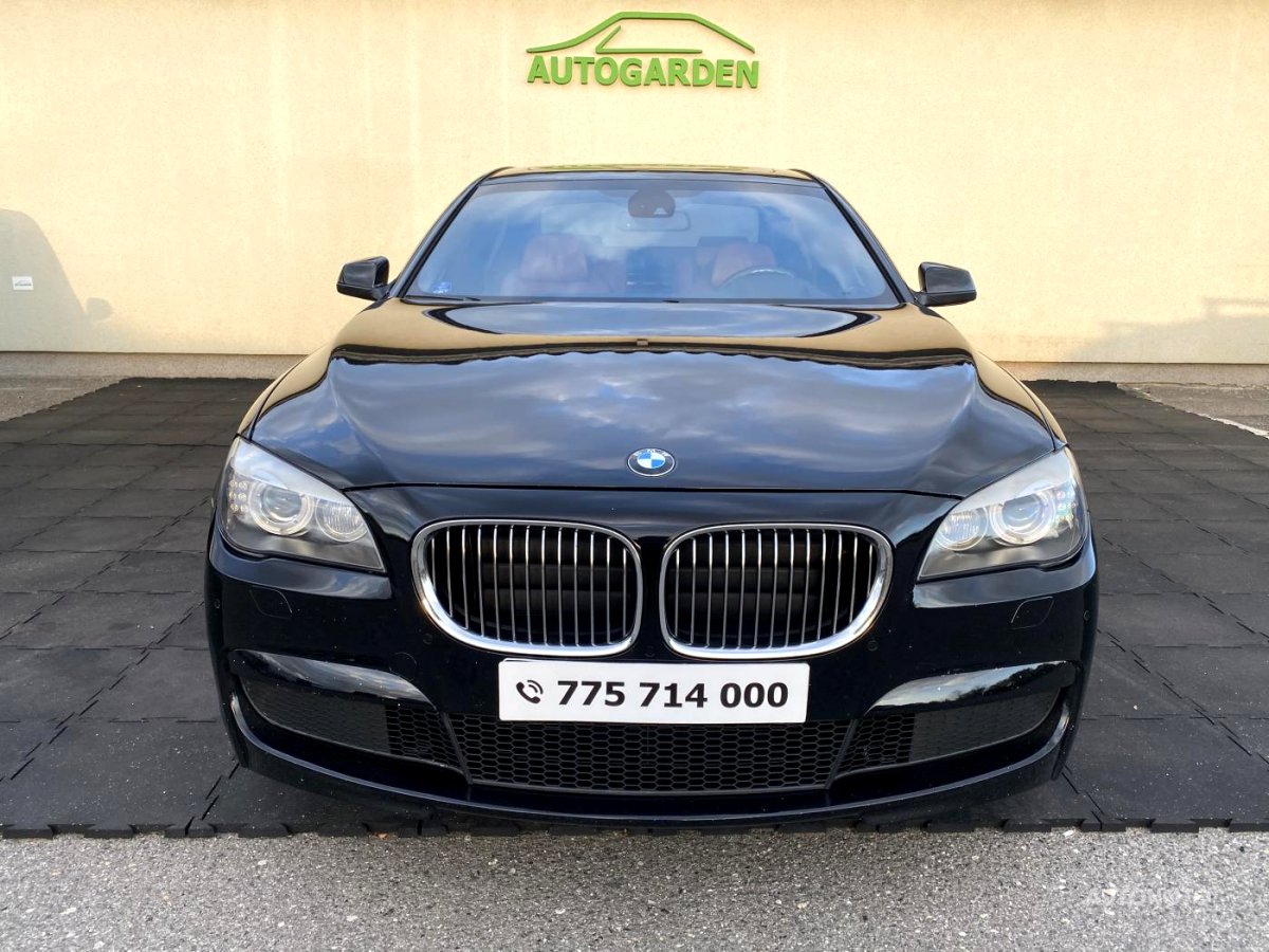 BMW Řada 7, 2009 - pohled č. 3