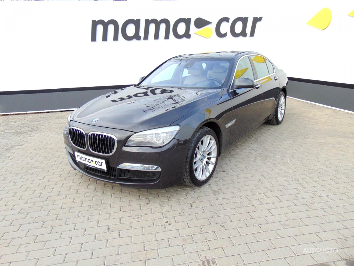 BMW Řada 7, 2012 - pohled č. 3