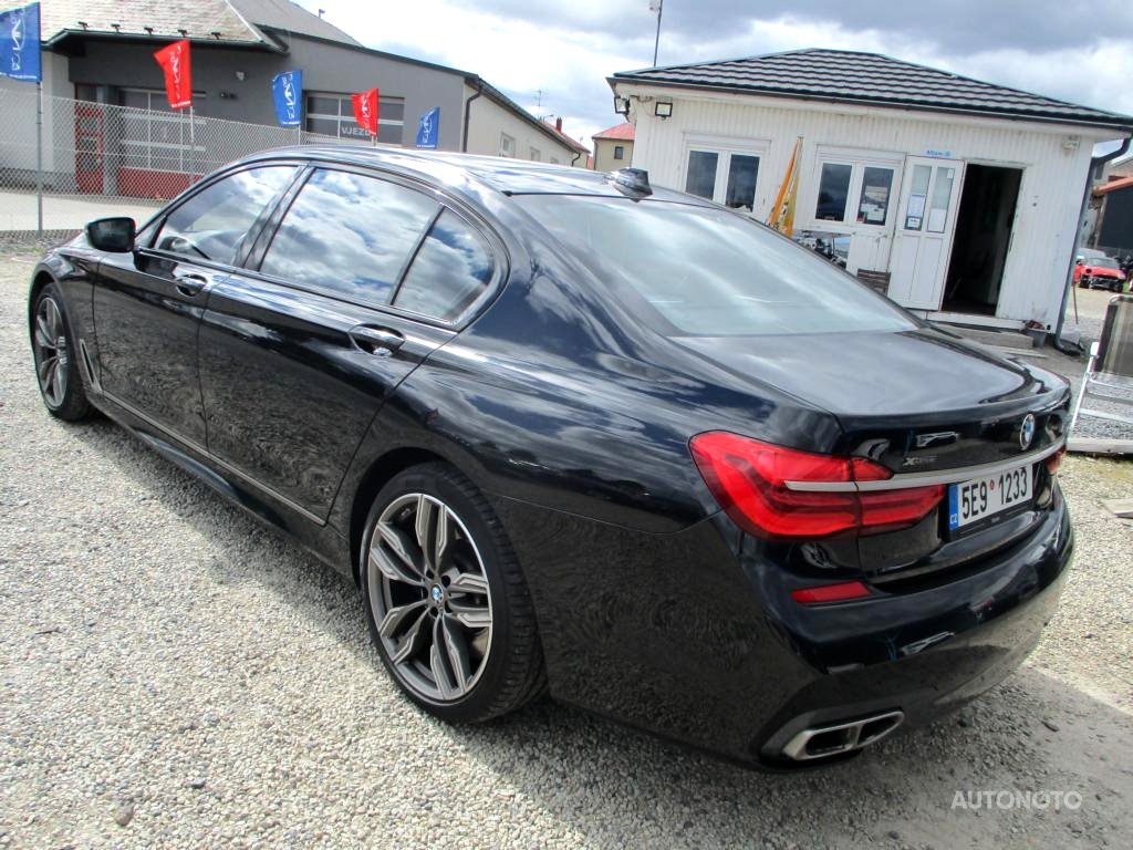 BMW Řada 7, 2017 - pohled č. 3