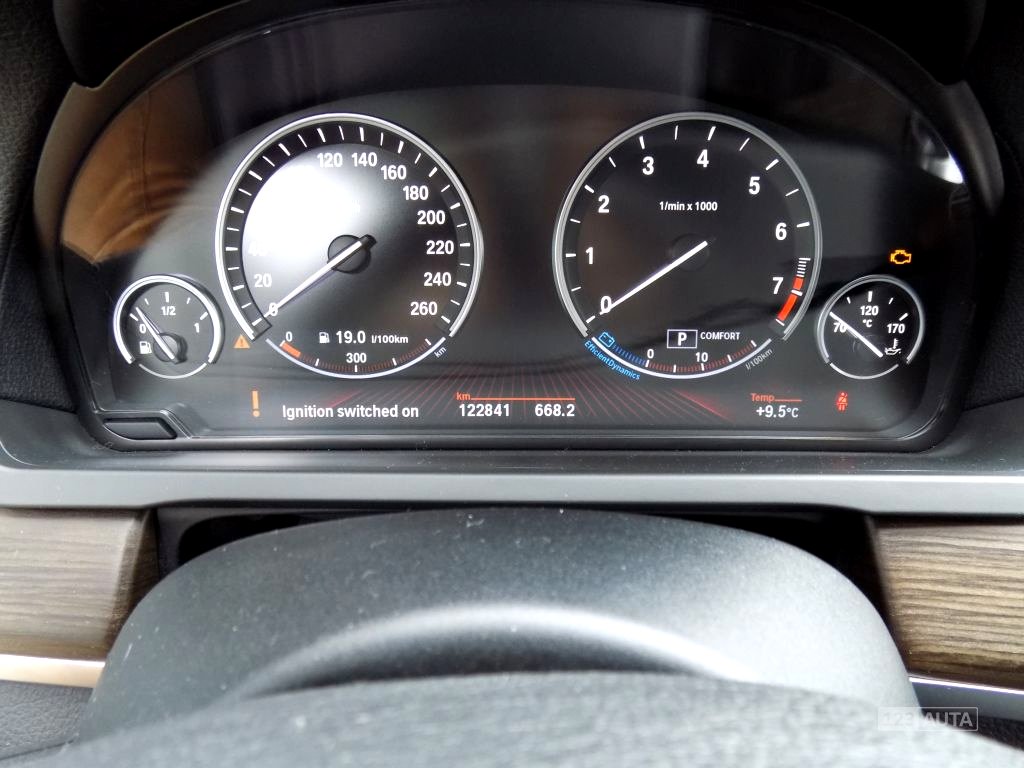 BMW Řada 7, 2010 - pohled č. 8