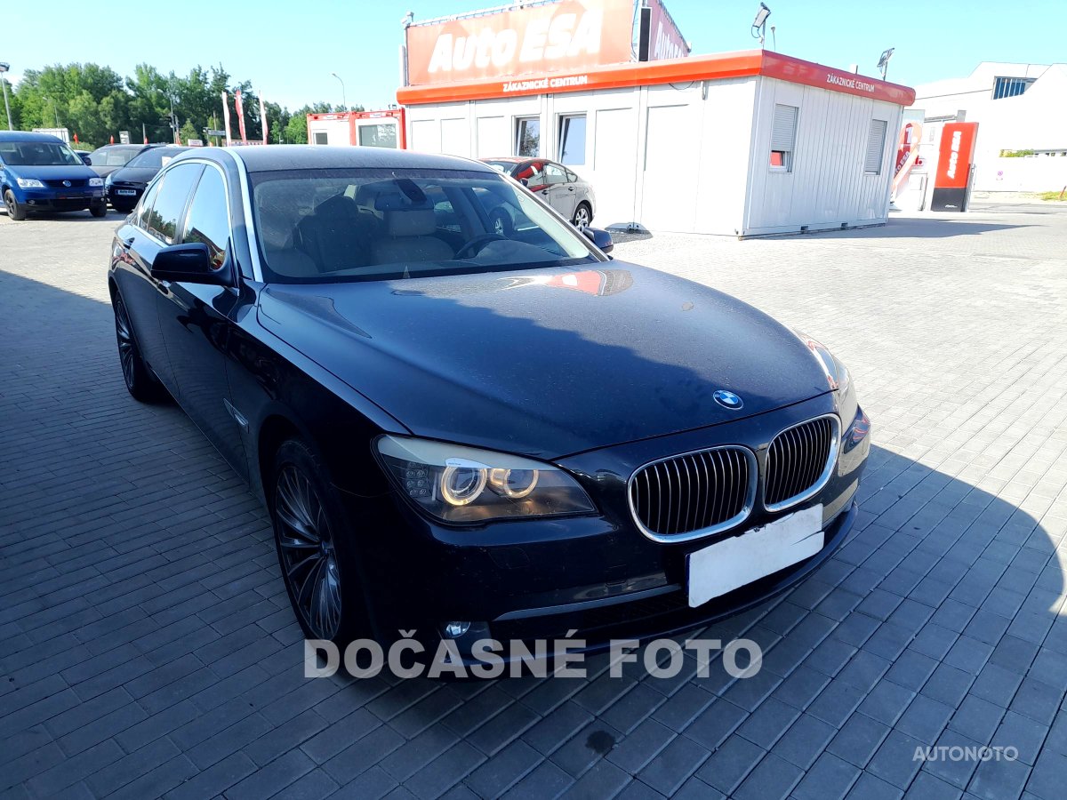 BMW Řada 7, 2010 - celkový pohled