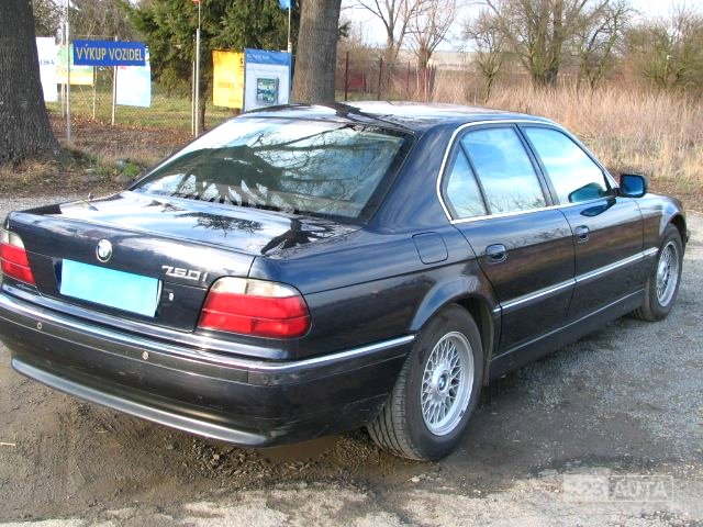 BMW Řada 7, 1997 - pohled č. 4