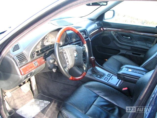 BMW Řada 7, 1997 - pohled č. 8