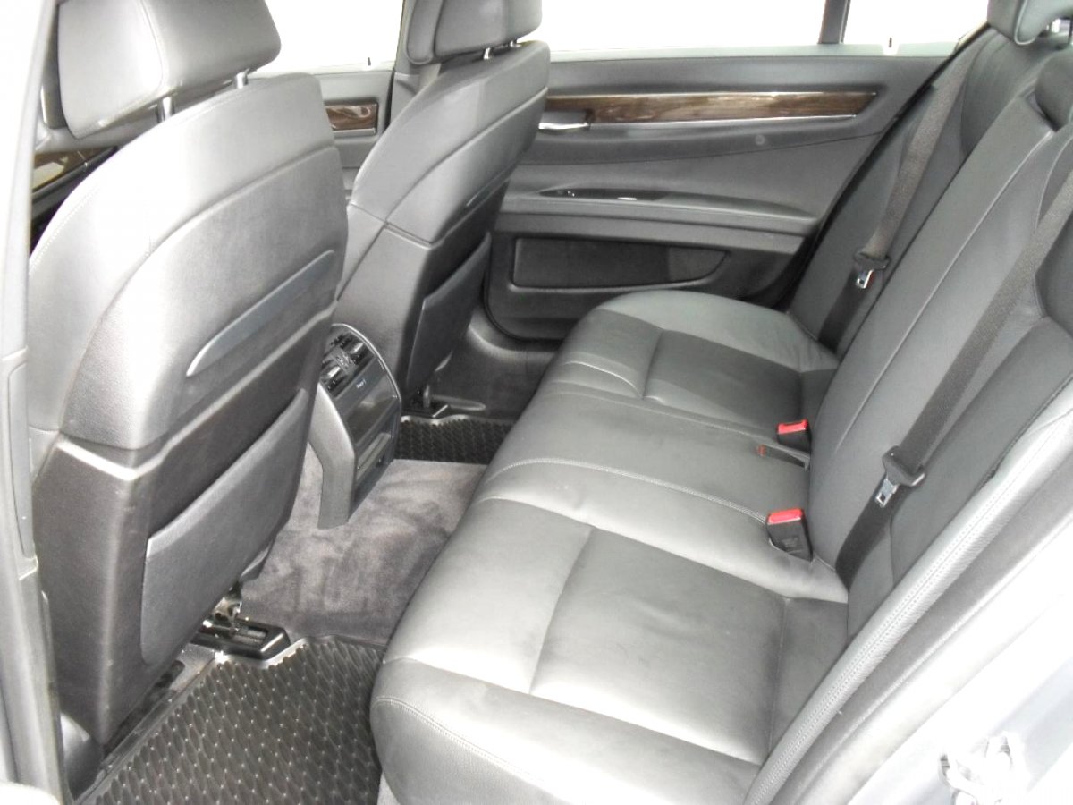 BMW Řada 7, 2009 - pohled č. 14