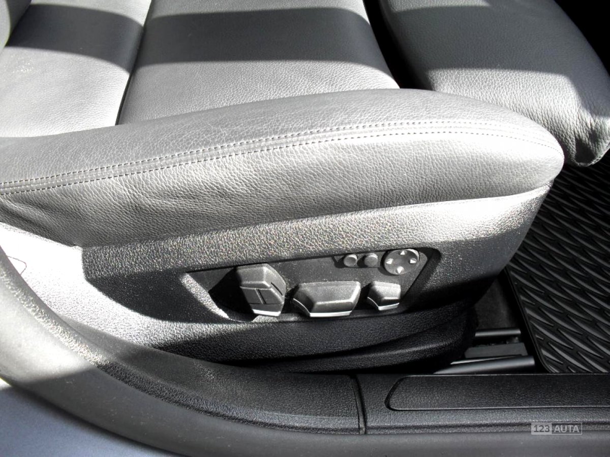 BMW Řada 7, 2009 - pohled č. 20