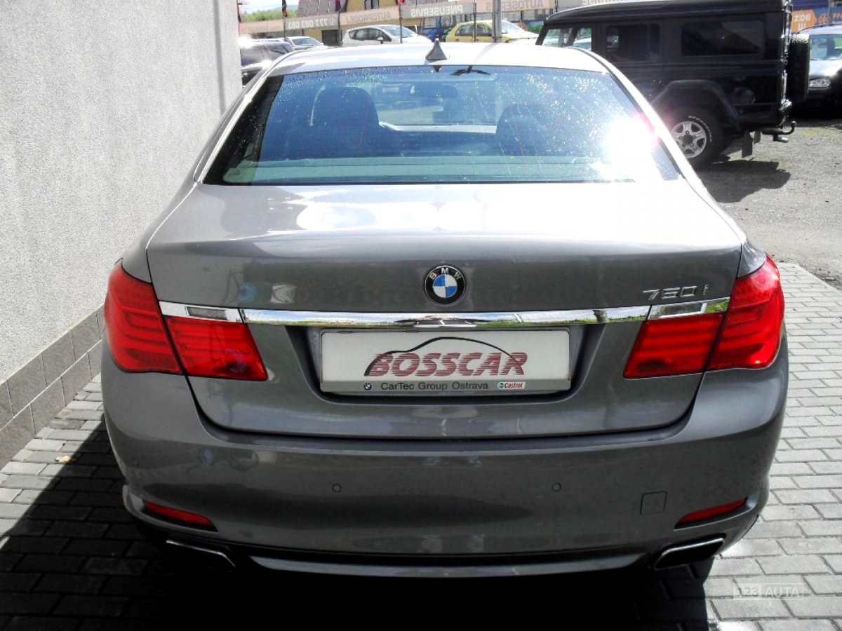 BMW Řada 7, 2009 - pohled č. 4