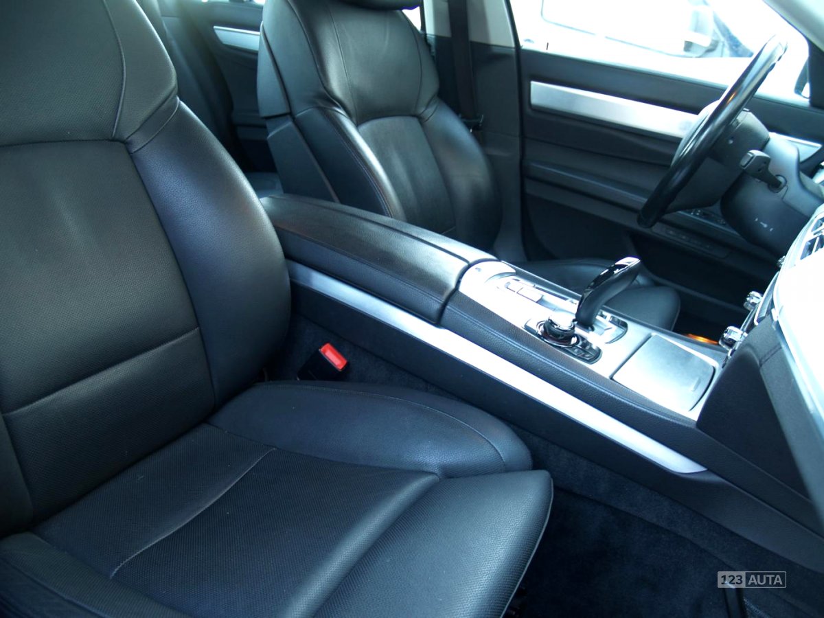 BMW Řada 7, 2010 - pohled č. 14