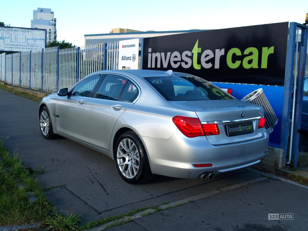 BMW Řada 7, 2010 - pohled č. 3