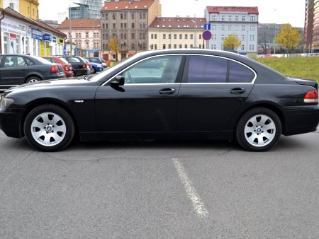BMW Řada 7, 2004 - pohled č. 3