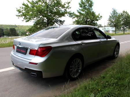 BMW Řada 7, 2012 - pohled č. 6
