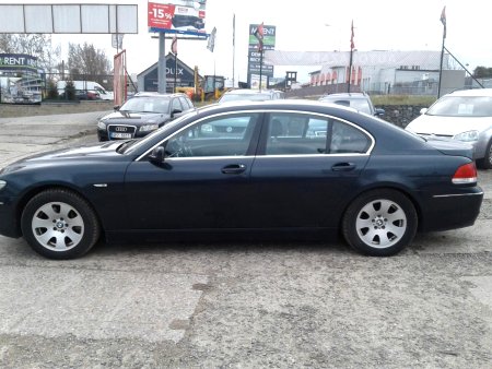 BMW Řada 7, 2006 - pohled č. 2