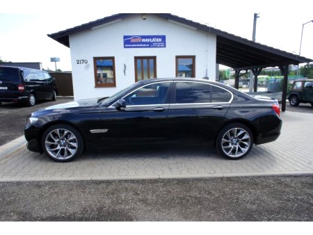 BMW Řada 7, 2011 - pohled č. 3