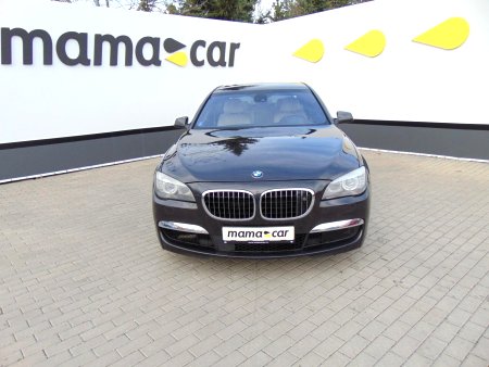 BMW Řada 7, 2012 - pohled č. 2