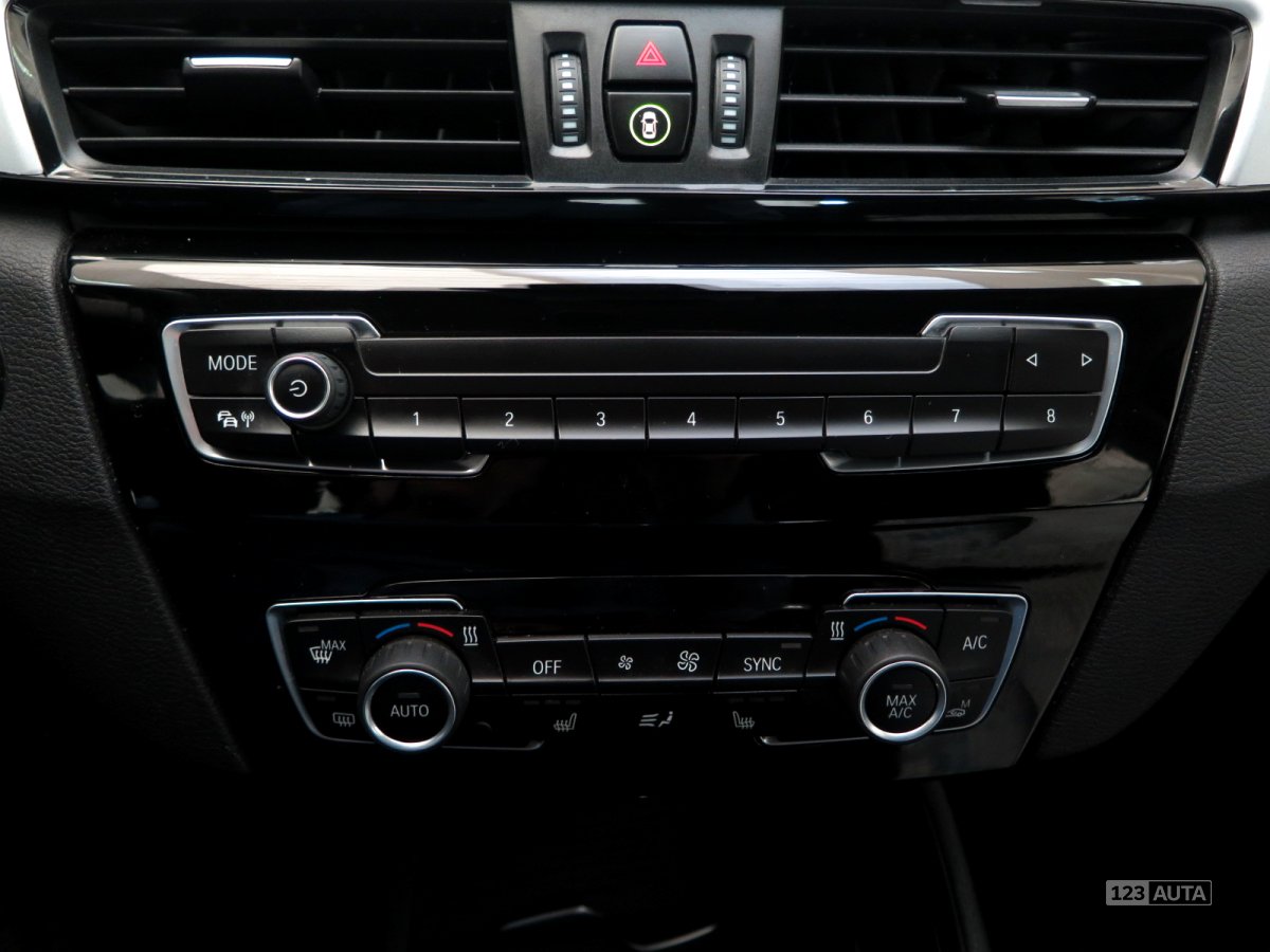 BMW X1, 2015 - pohled č. 13