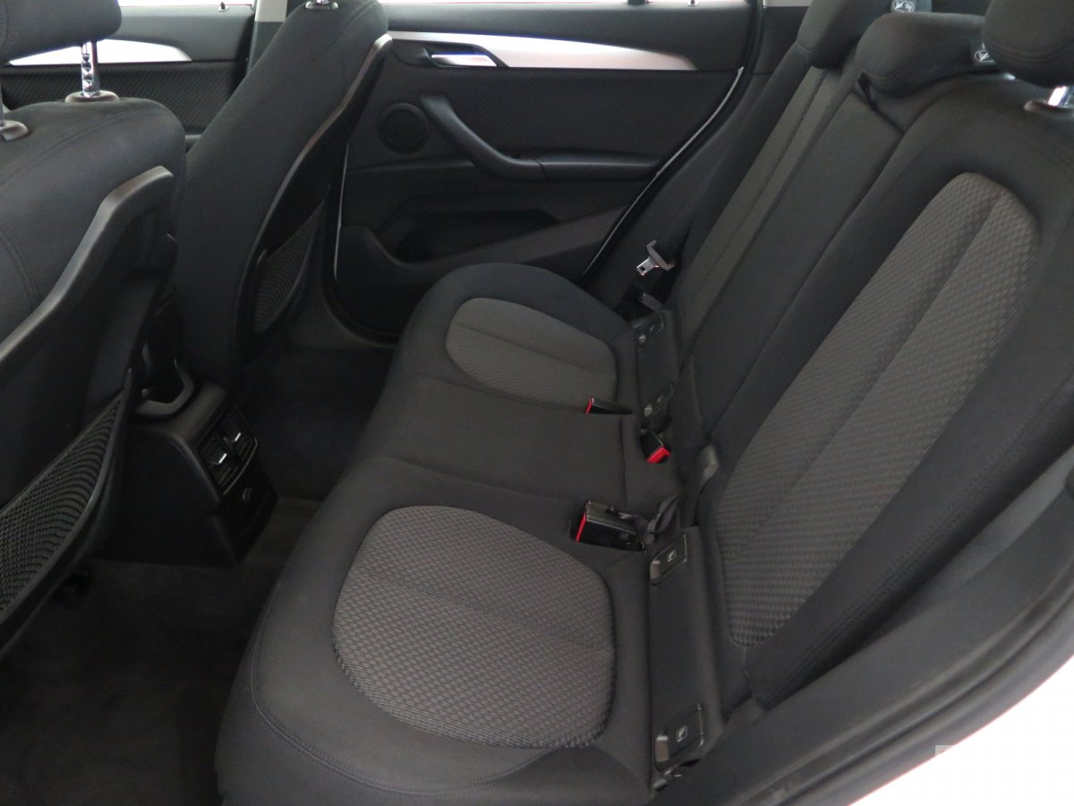 BMW X1, 2015 - pohled č. 15