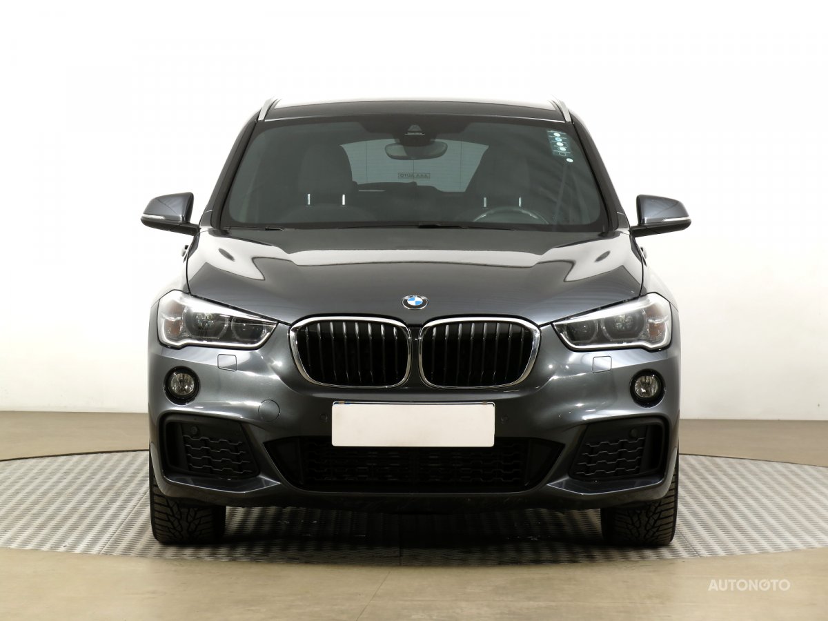 BMW X1, 2018 - pohled č. 2