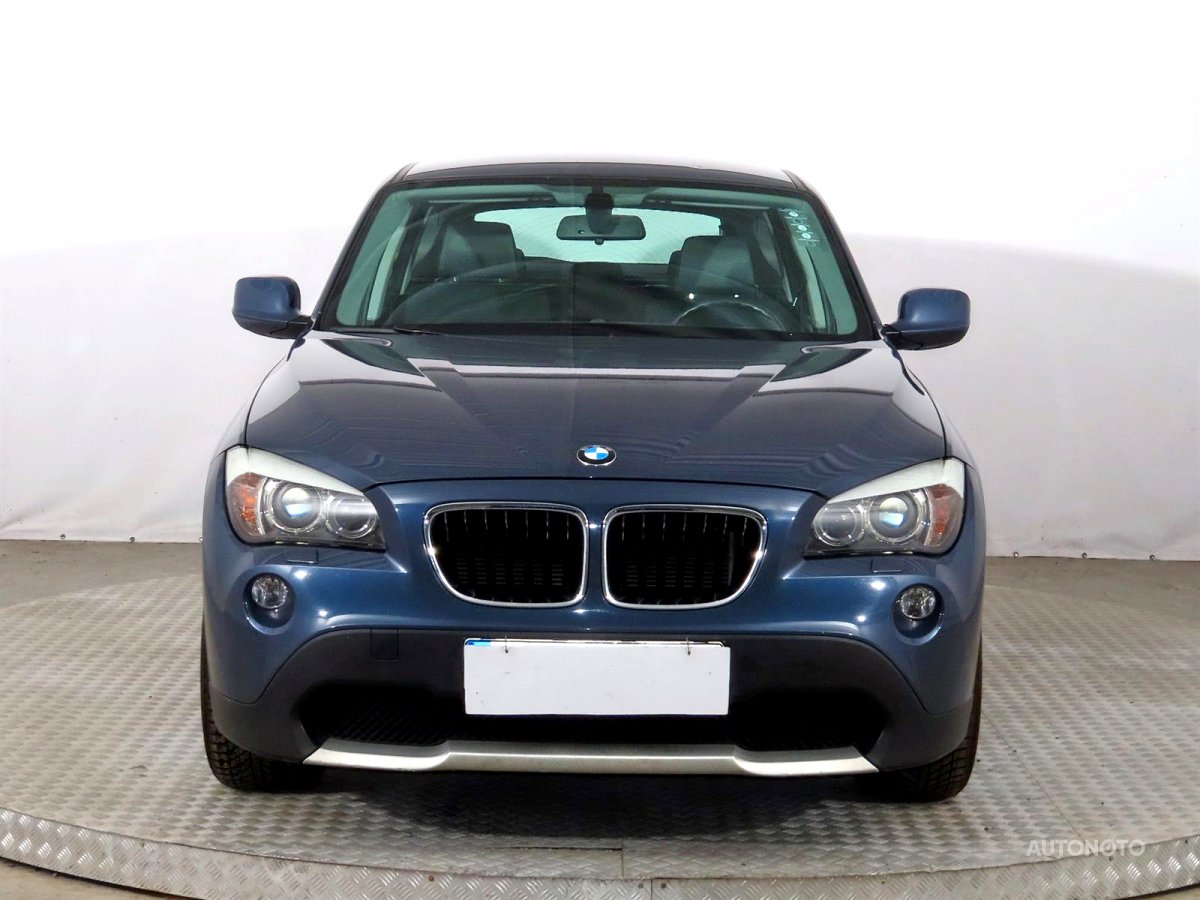 BMW X1, 2011 - pohled č. 2