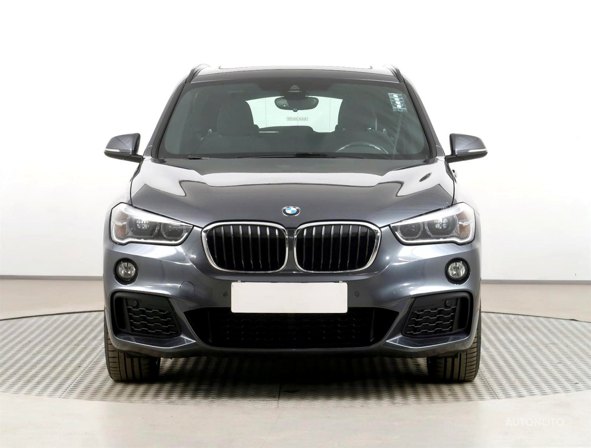 BMW X1, 2018 - pohled č. 2