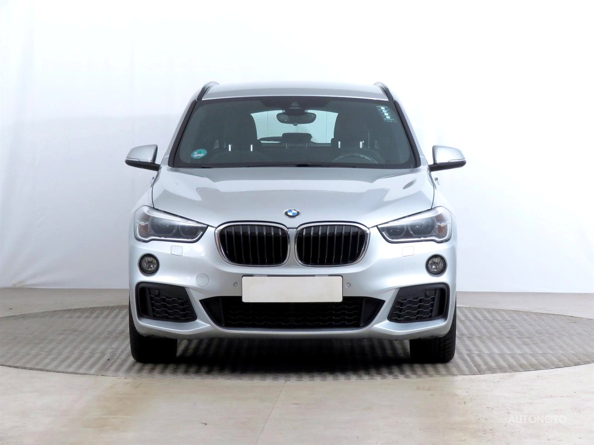 BMW X1, 2018 - pohled č. 2