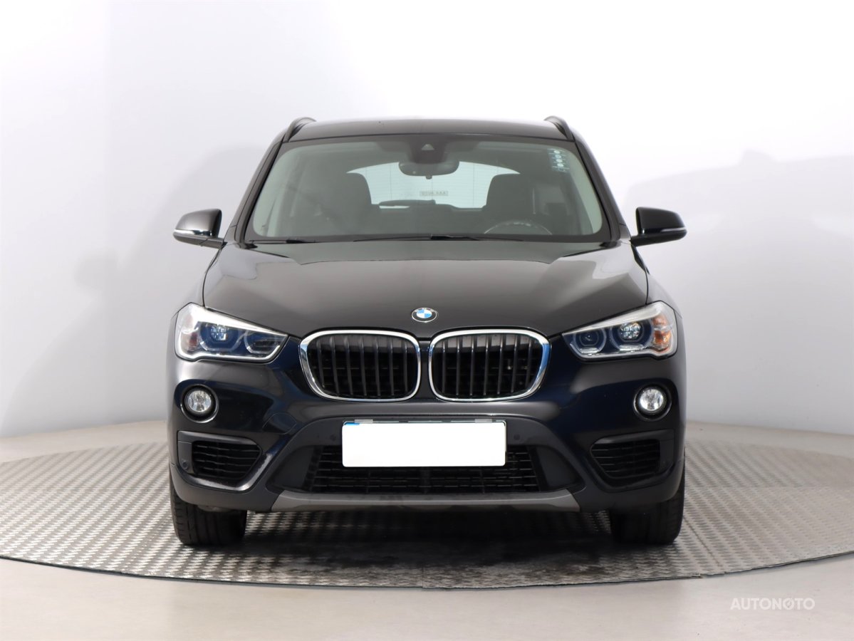 BMW X1, 2016 - pohled č. 2