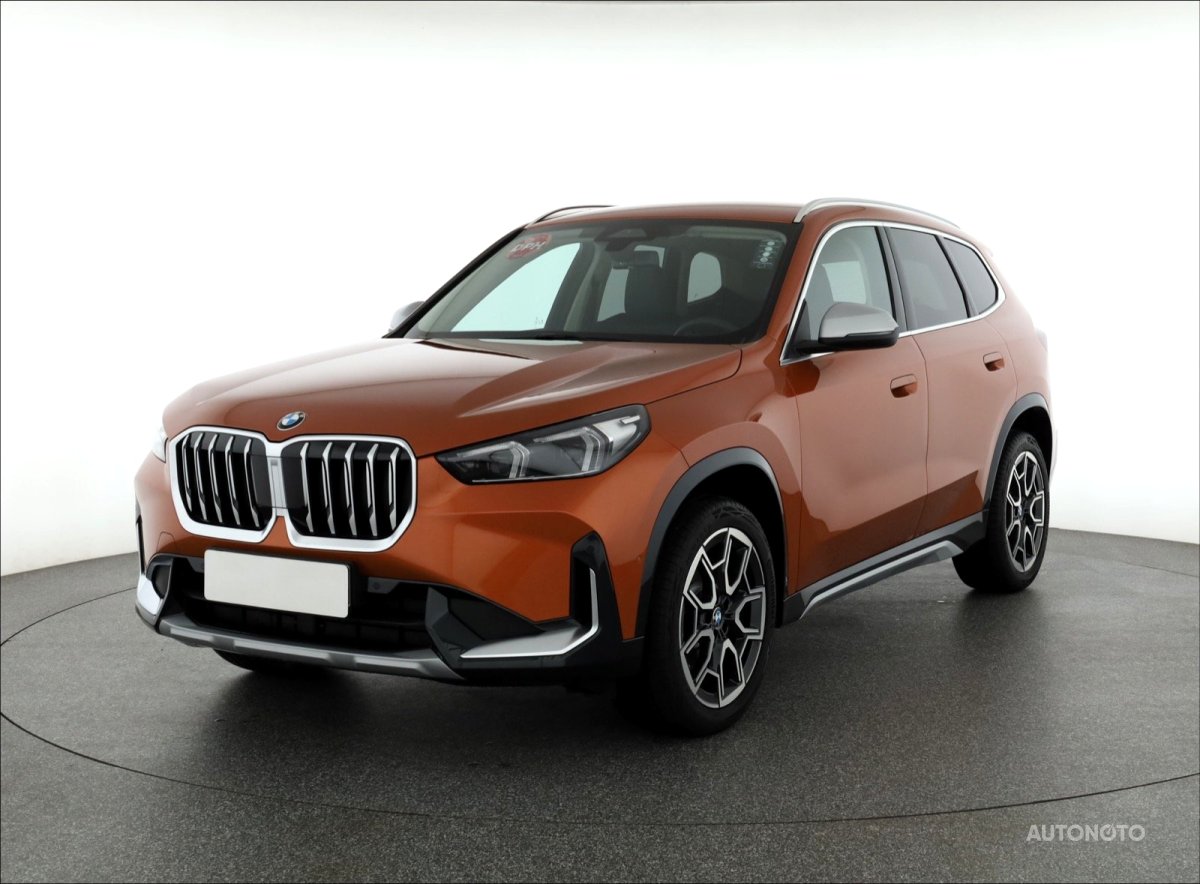 BMW X1, 2024 - pohled č. 3
