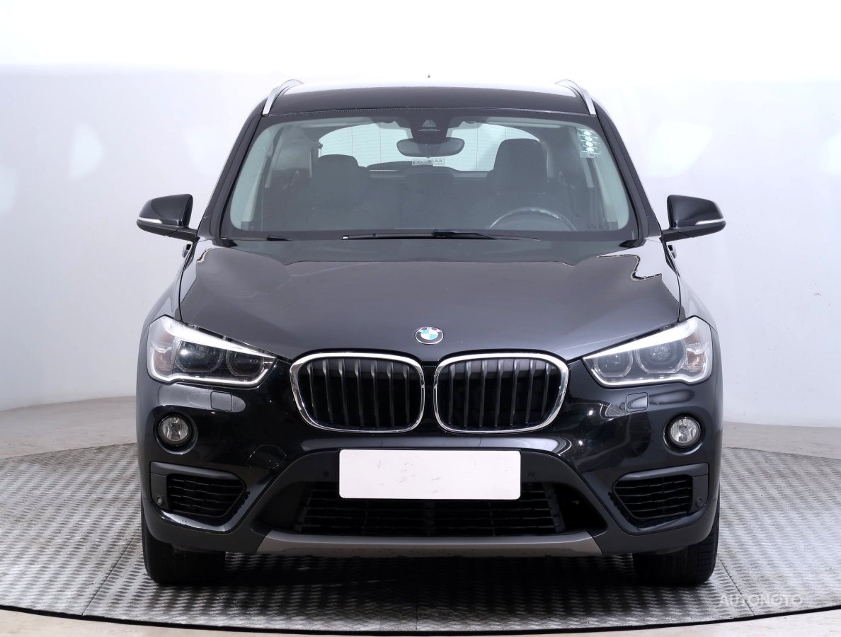 BMW X1, 2018 - pohled č. 2