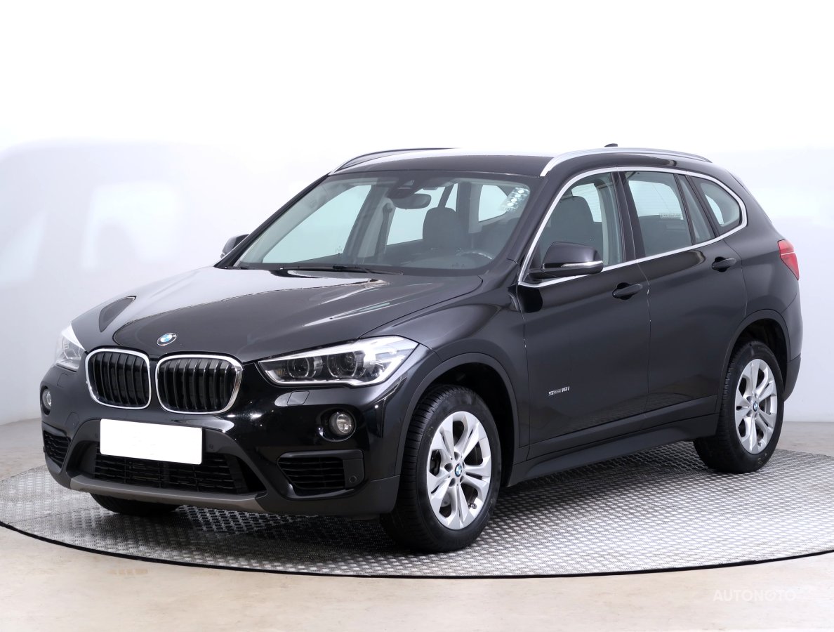 BMW X1, 2018 - pohled č. 3