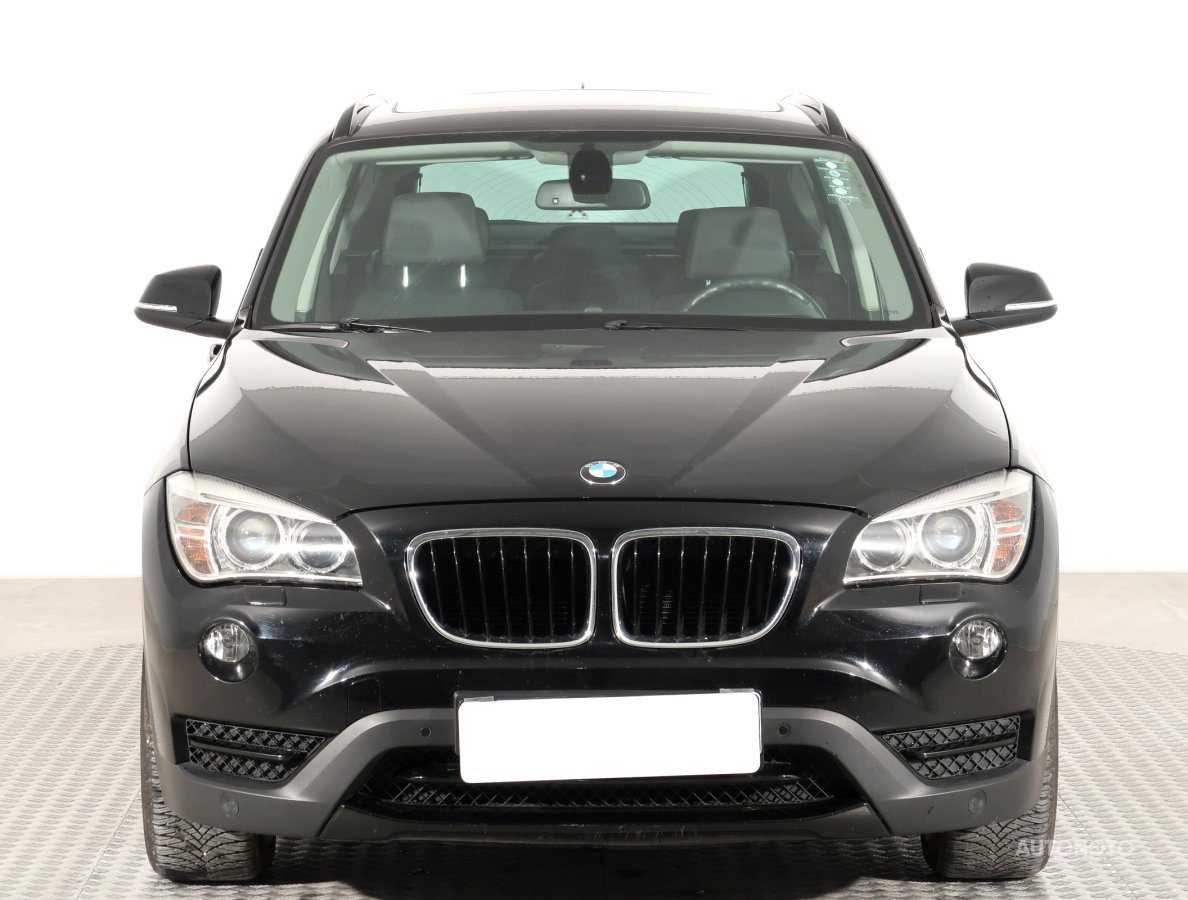 BMW X1, 2012 - pohled č. 2