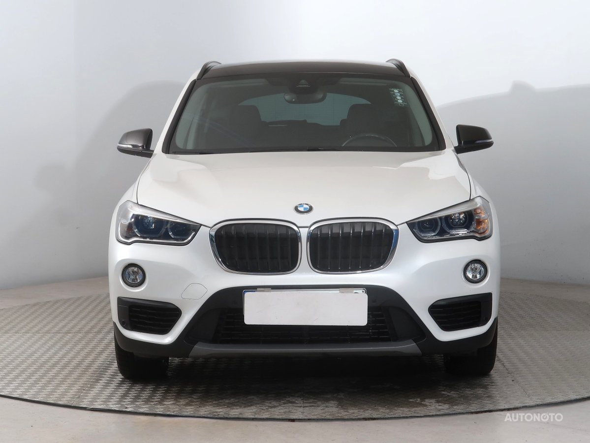 BMW X1, 2018 - pohled č. 2