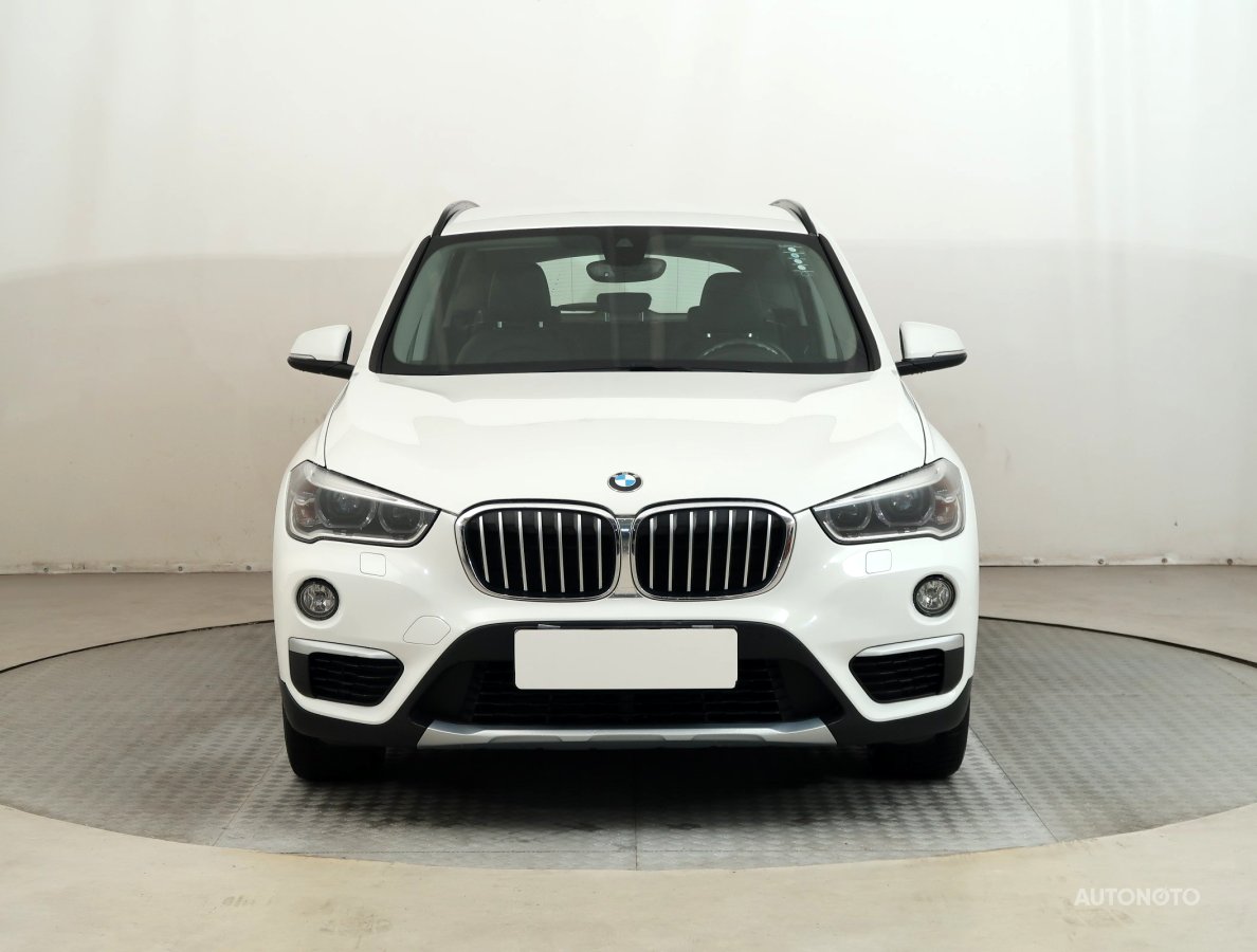 BMW X1, 2016 - pohled č. 2