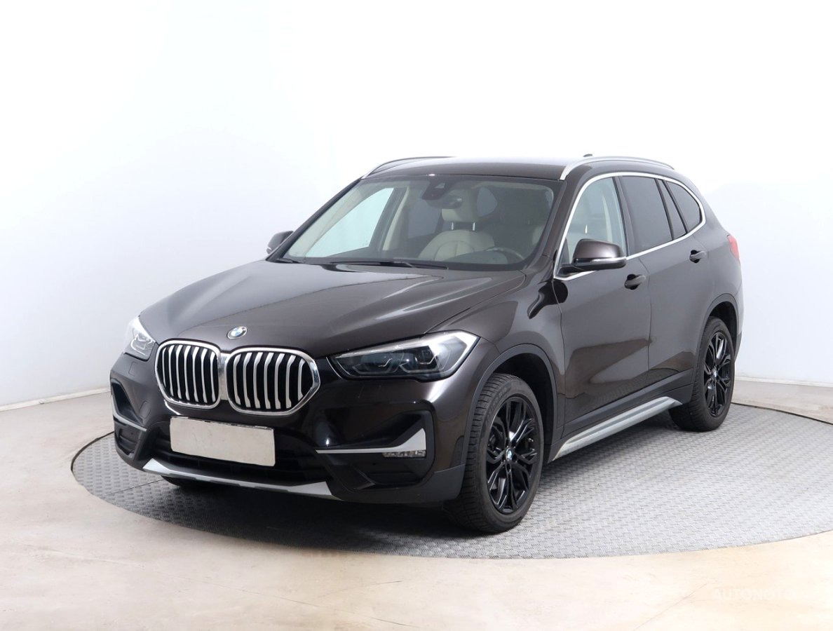 BMW X1, 2020 - pohled č. 3
