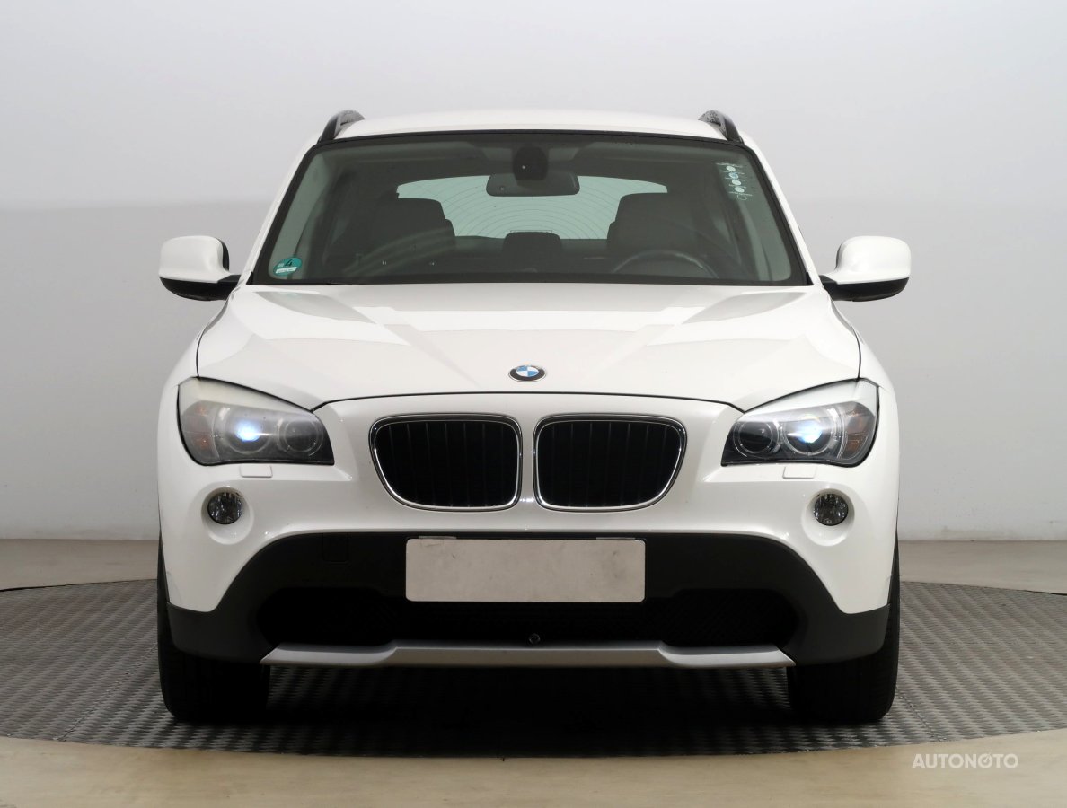 BMW X1, 2012 - pohled č. 2