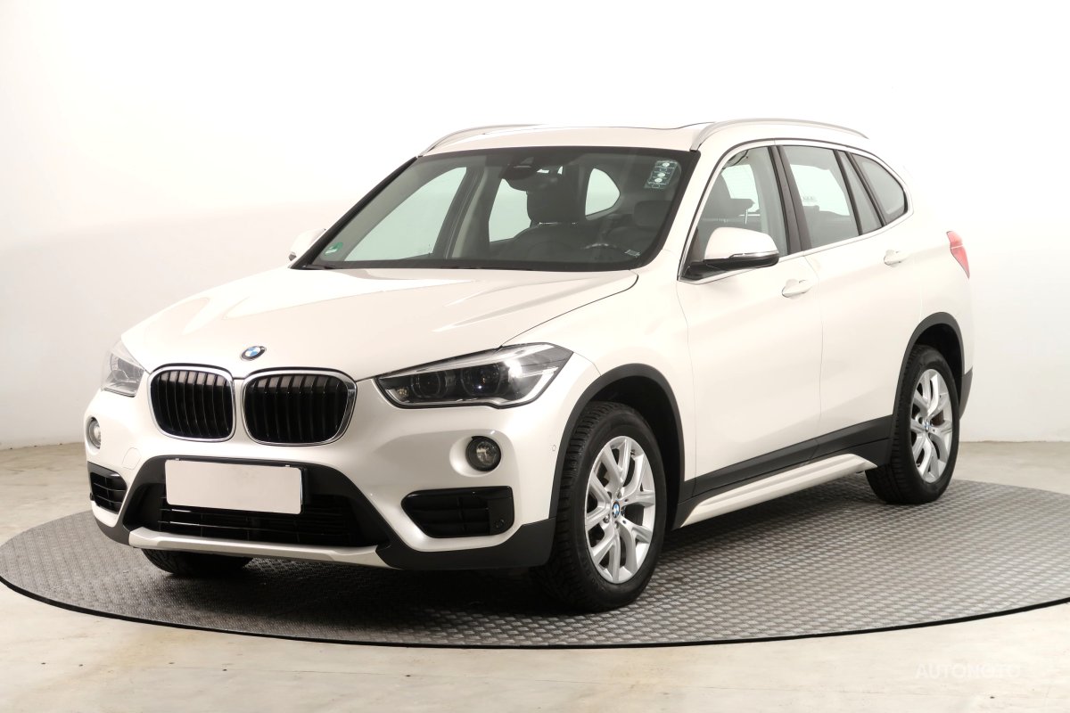 BMW X1, 2015 - pohled č. 3