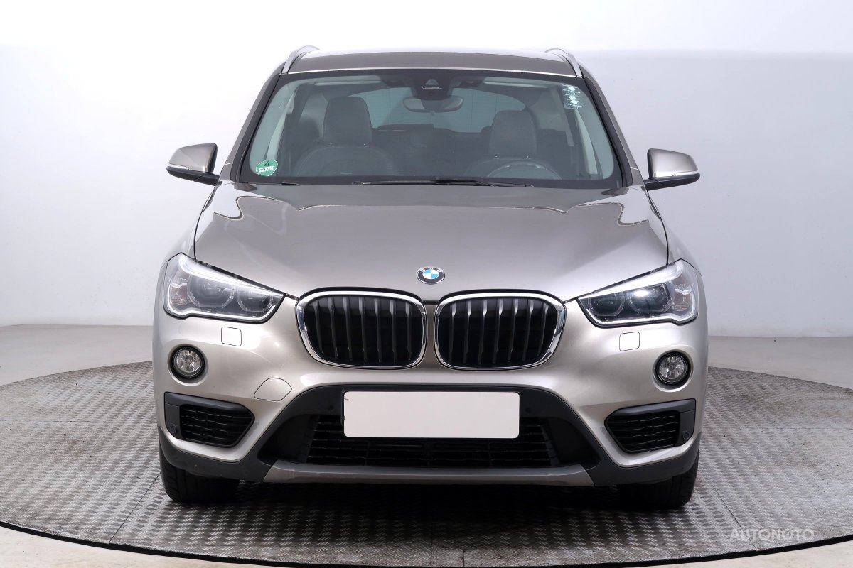 BMW X1, 2016 - pohled č. 2