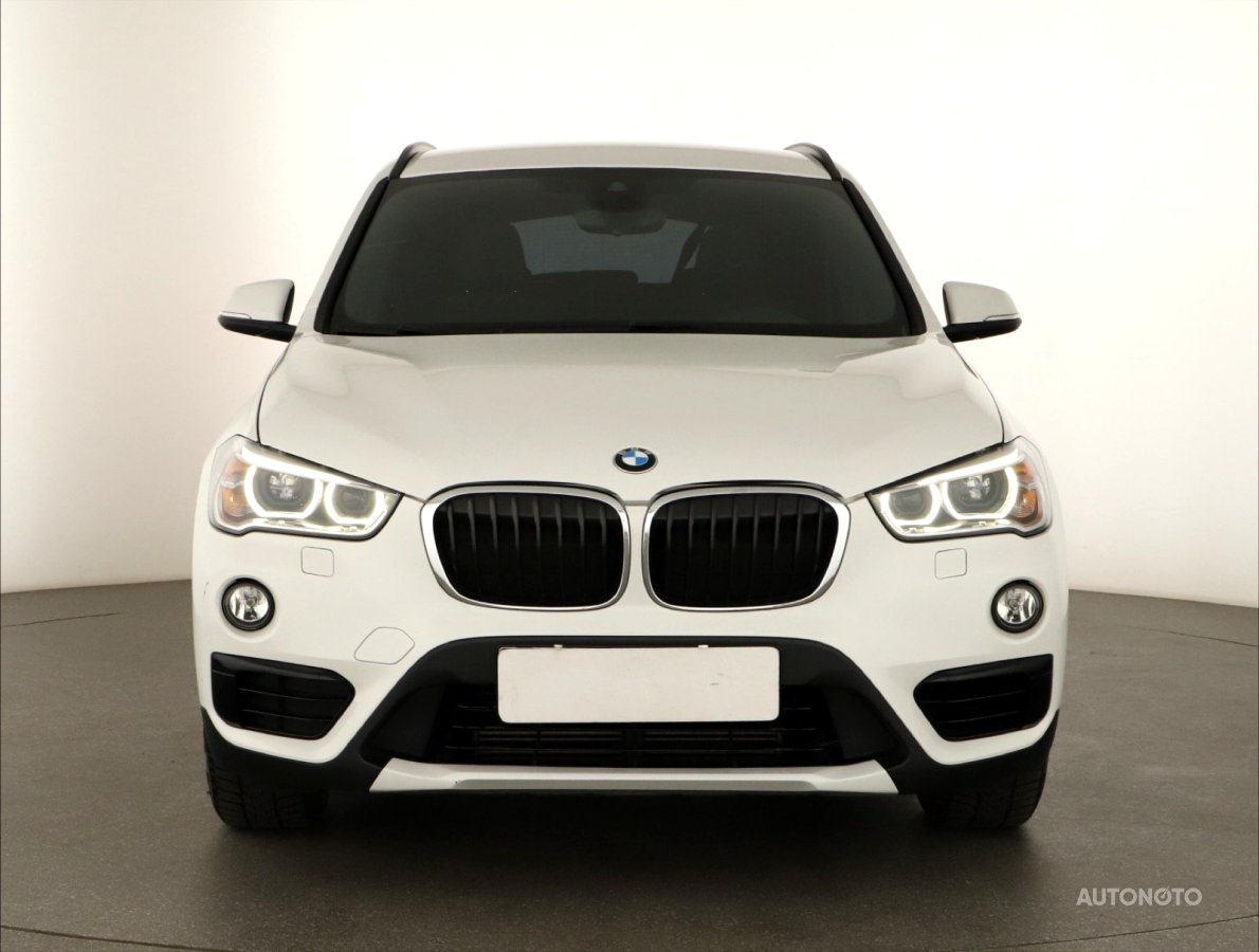 BMW X1, 2018 - pohled č. 2