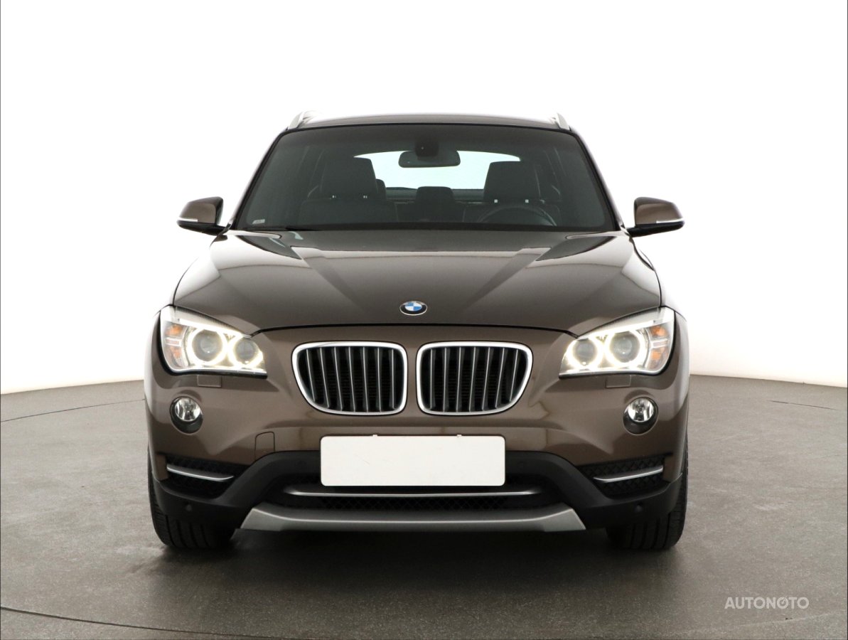 BMW X1, 2013 - pohled č. 2