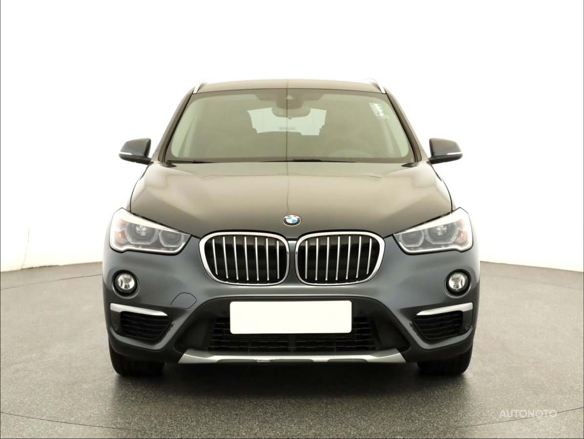 BMW X1, 2018 - pohled č. 2