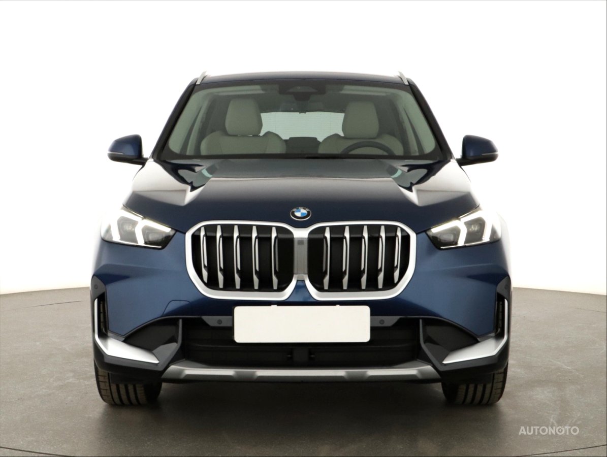 BMW X1, 2024 - pohled č. 2