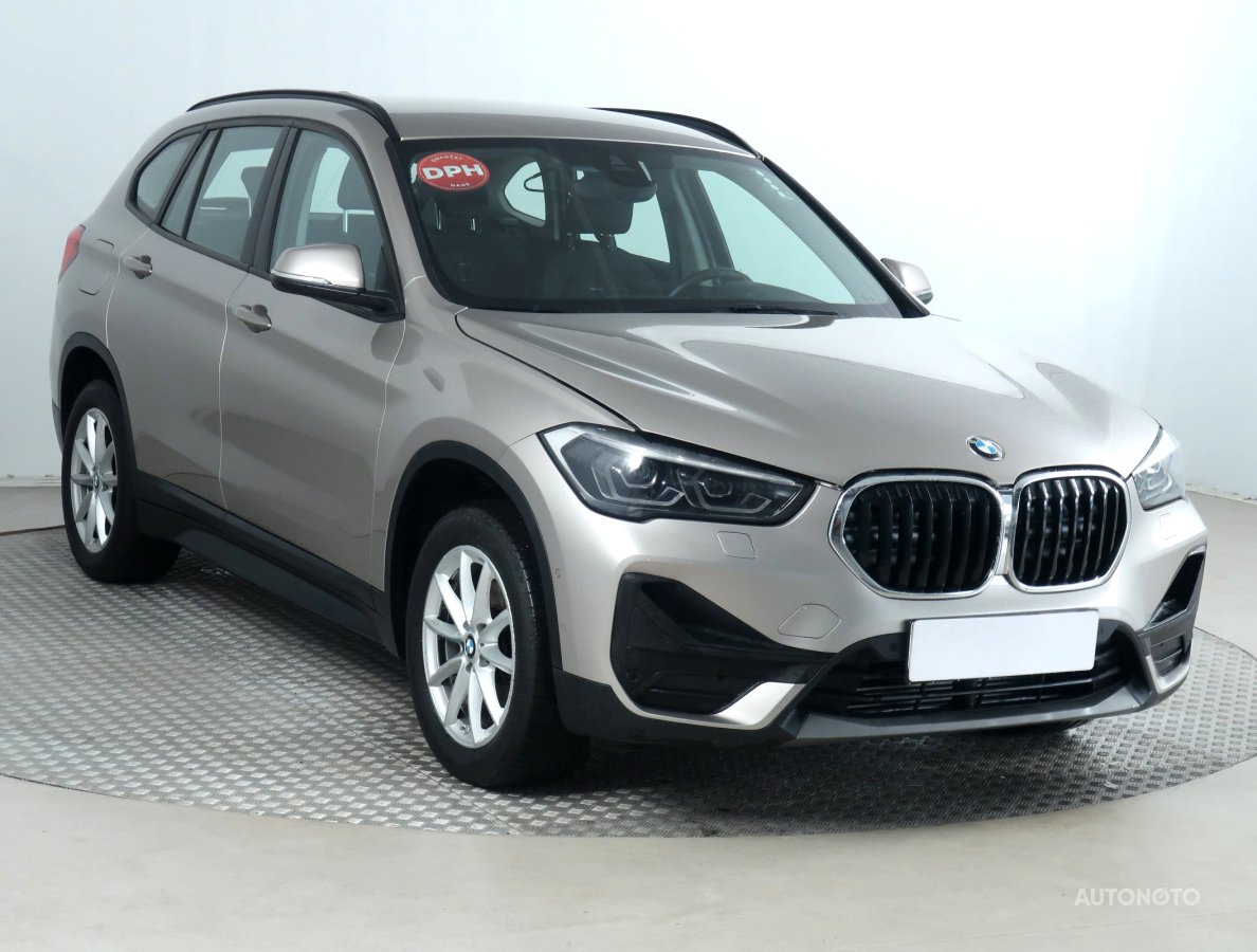 BMW X1, 2022 - celkový pohled