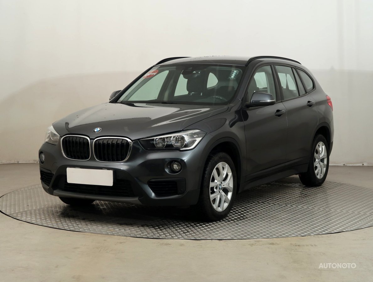 BMW X1, 2019 - pohled č. 3
