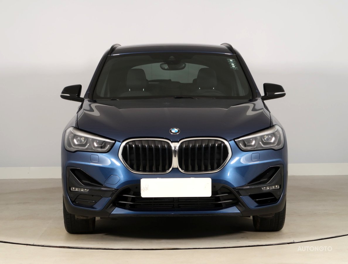 BMW X1, 2022 - pohled č. 2