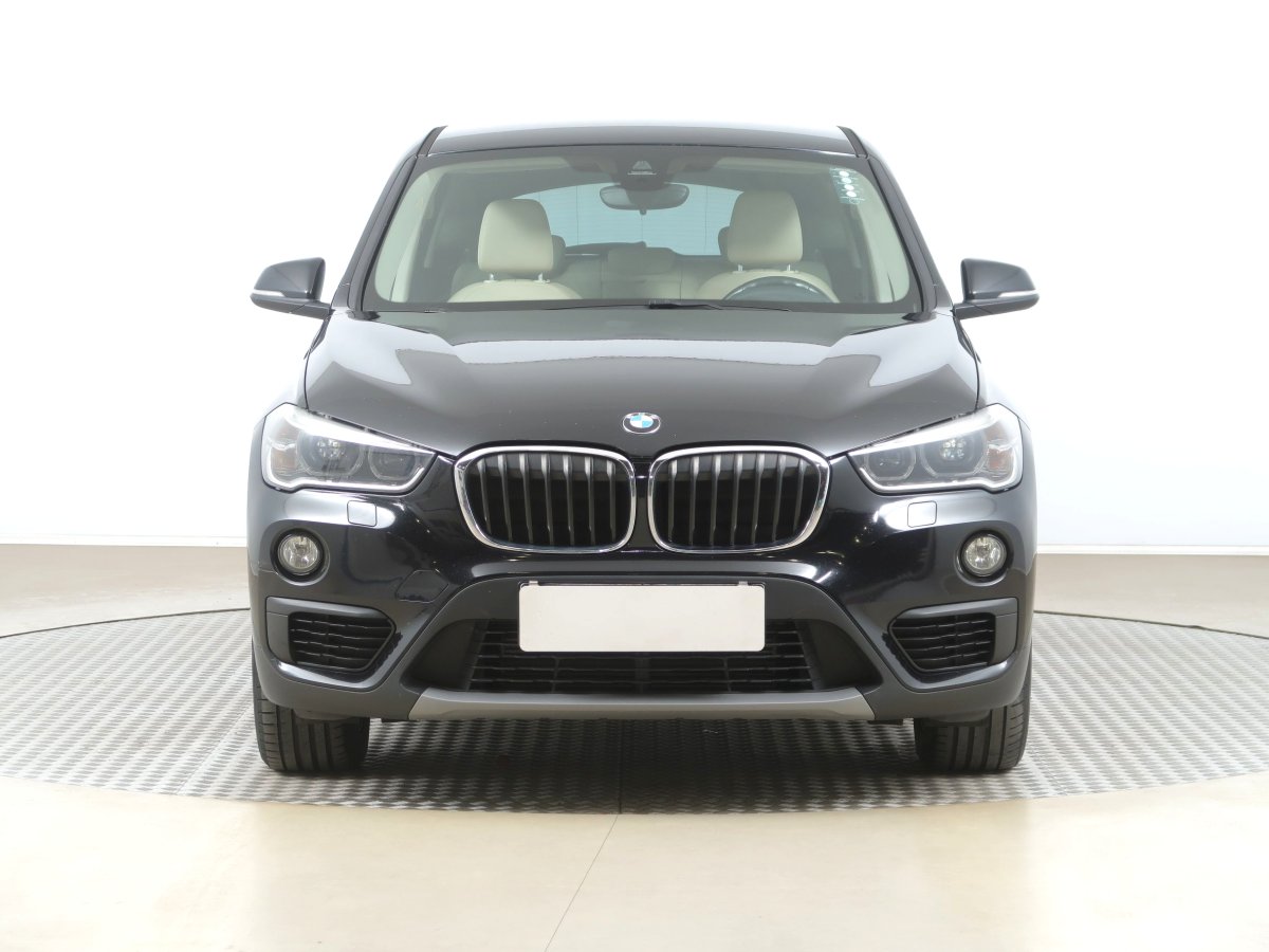BMW X1, 2016 - pohled č. 2