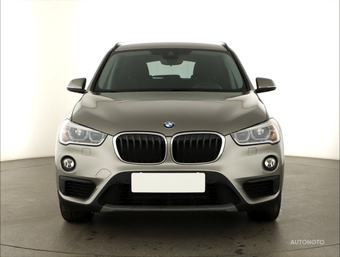 BMW X1, 2018 - pohled č. 2