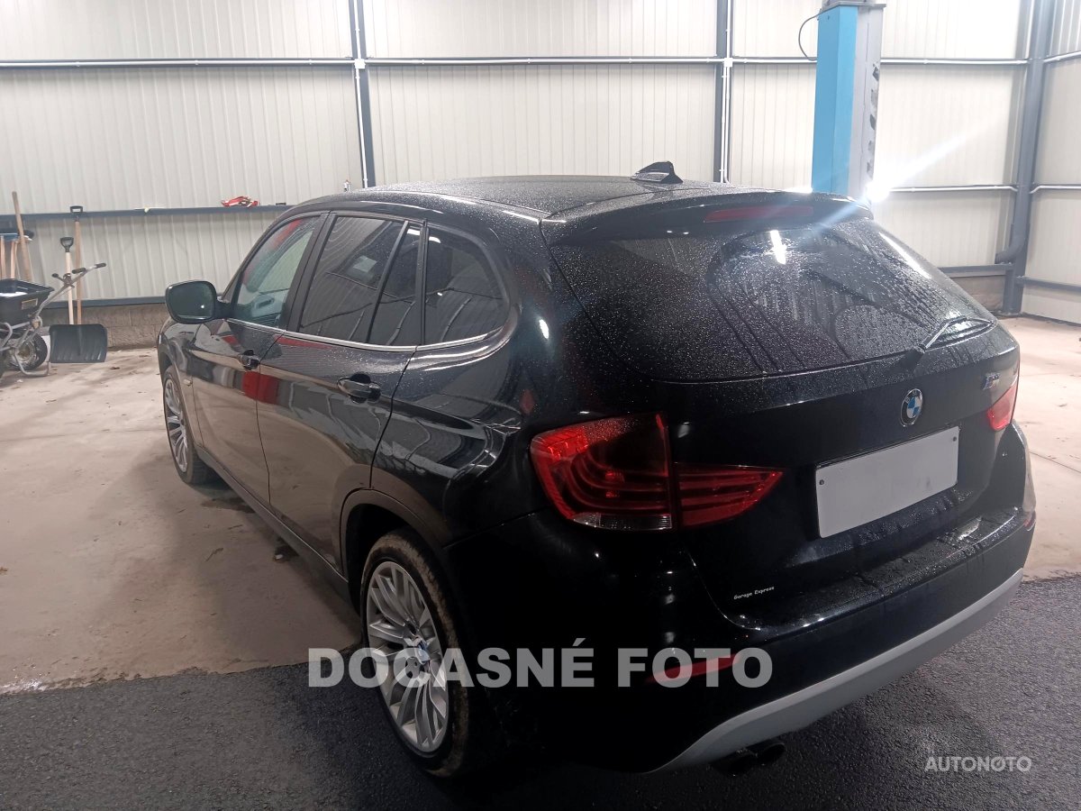 BMW X1, 2010 - pohled č. 2