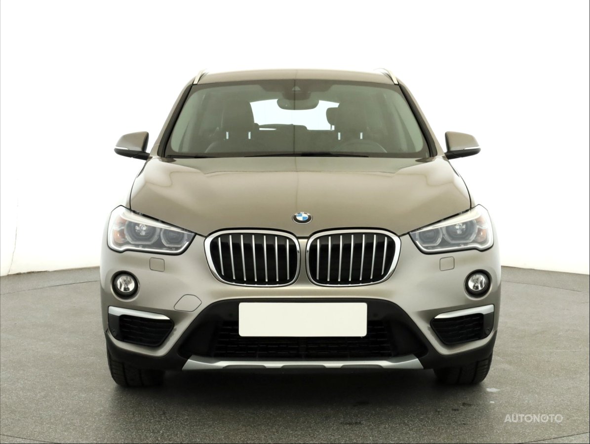 BMW X1, 2019 - pohled č. 2